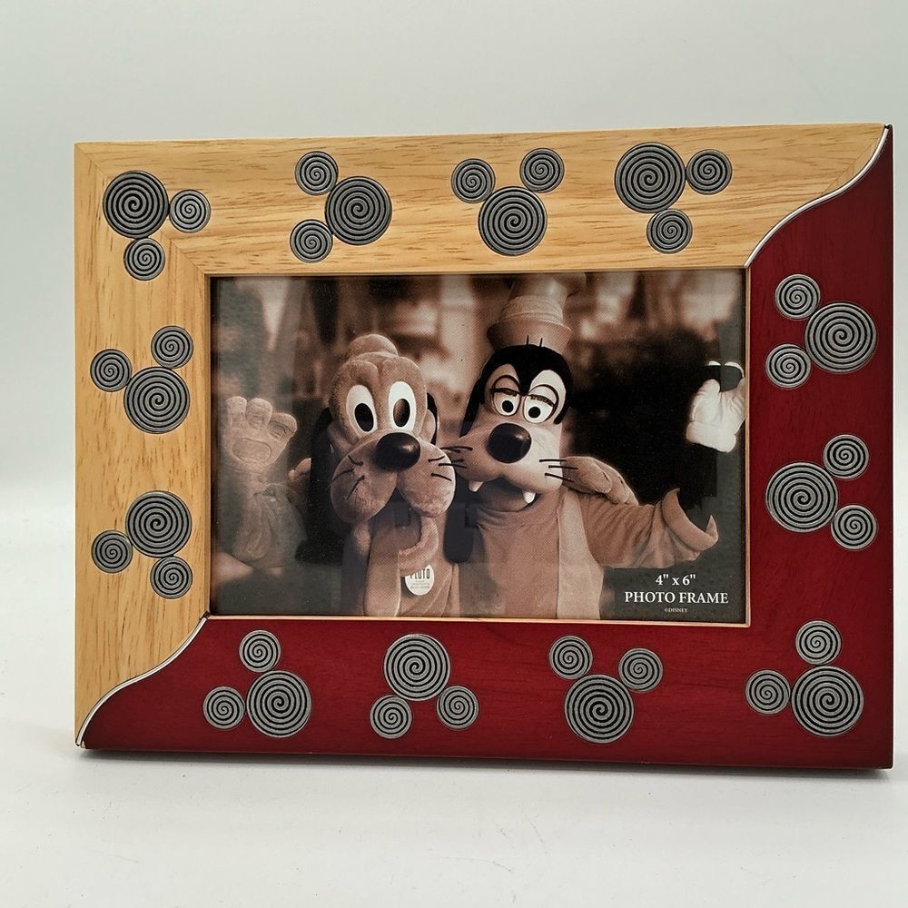 Disney Parks Authentic Original 4x6 Frame, Metal Mickey Mouse Inlaid In Wood new